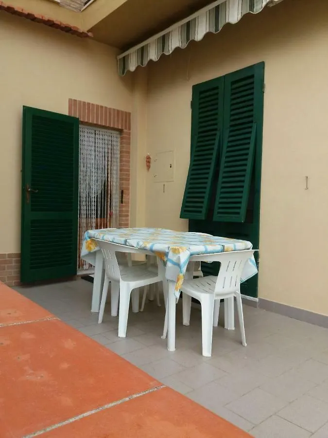 Casa Marisa Apartment Chianni Italy